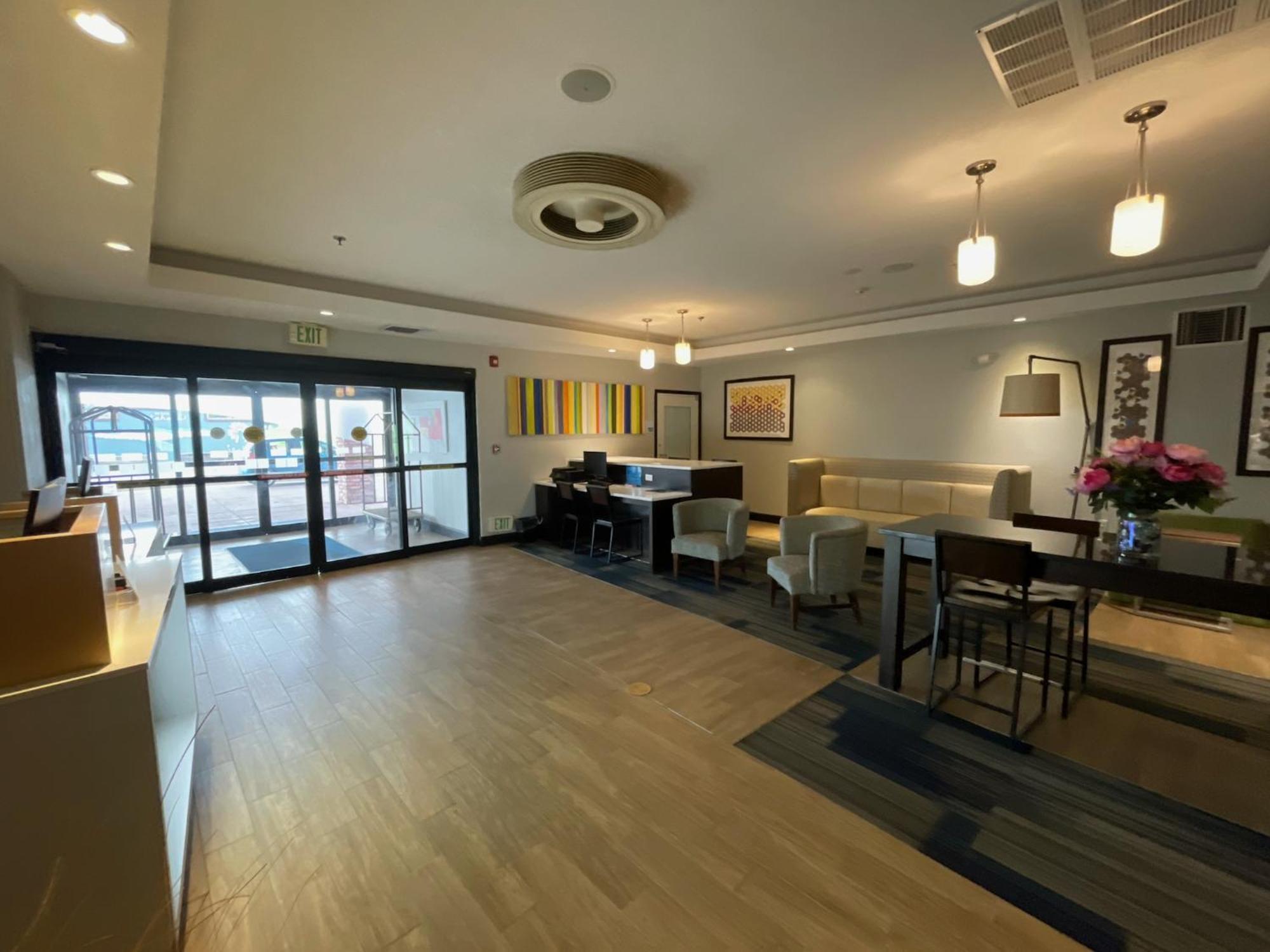 Route 66 Inn & Suites Miami Buitenkant foto